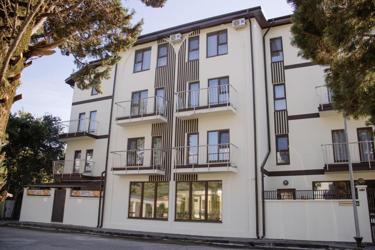 Hotel Talion, Pitsunda Lidzava 外观 照片